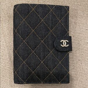 Chanel Passport - new